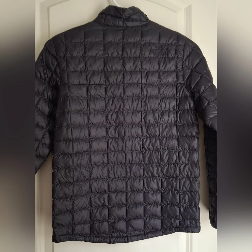 The North Face Thermoball Eco Insulated Puffed Boy's Black Quilted Jacket M10/12